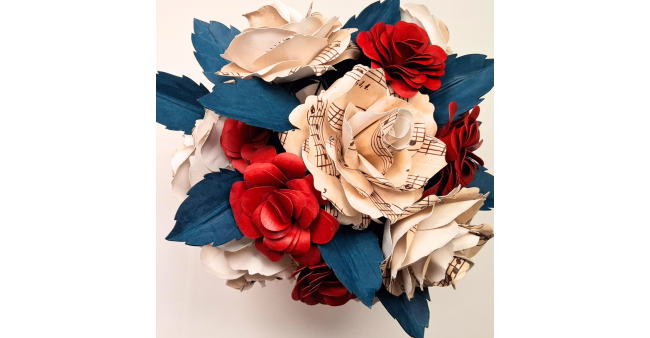 Quando la carta diventa emozione: il bouquet di carta di Katia Turilli